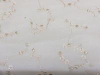 シャンブレー 楊柳ジョーゼット　スパンコール付きミシン刺繍　　　(115cm幅)